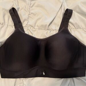 Under Armour Women's Black Sports Bra, Size XL